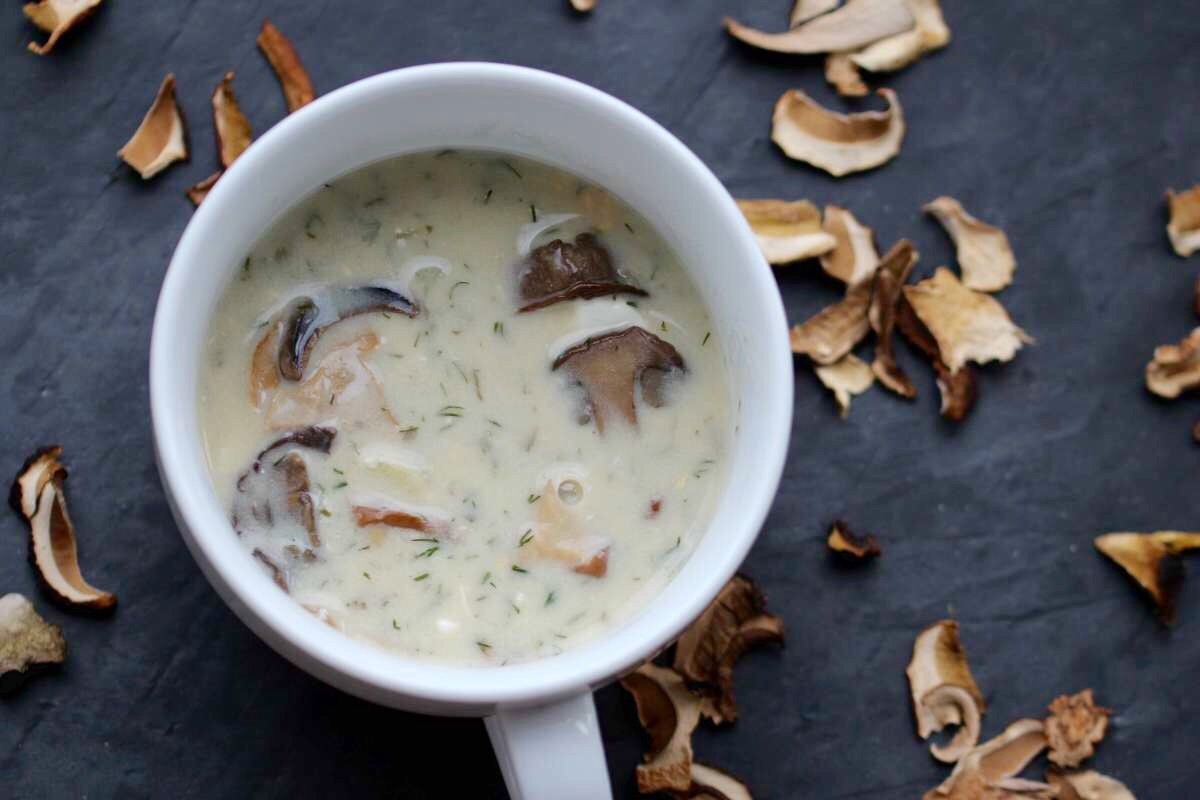 Kulajda - Czech White Soup with Mushrooms, Potatoes and Dill